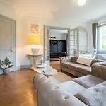 아파트 Beautiful Haussmannian In Center