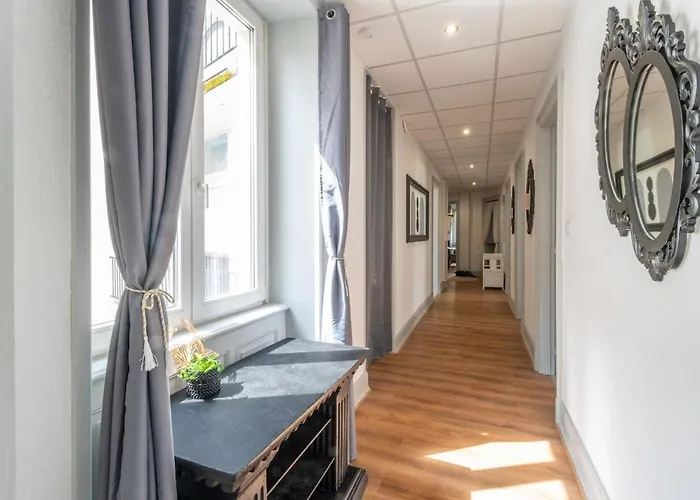 Beautiful Haussmannian In Center Appartement